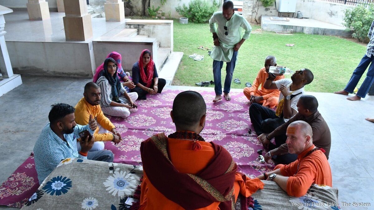 4.3. mandir in kachras wm