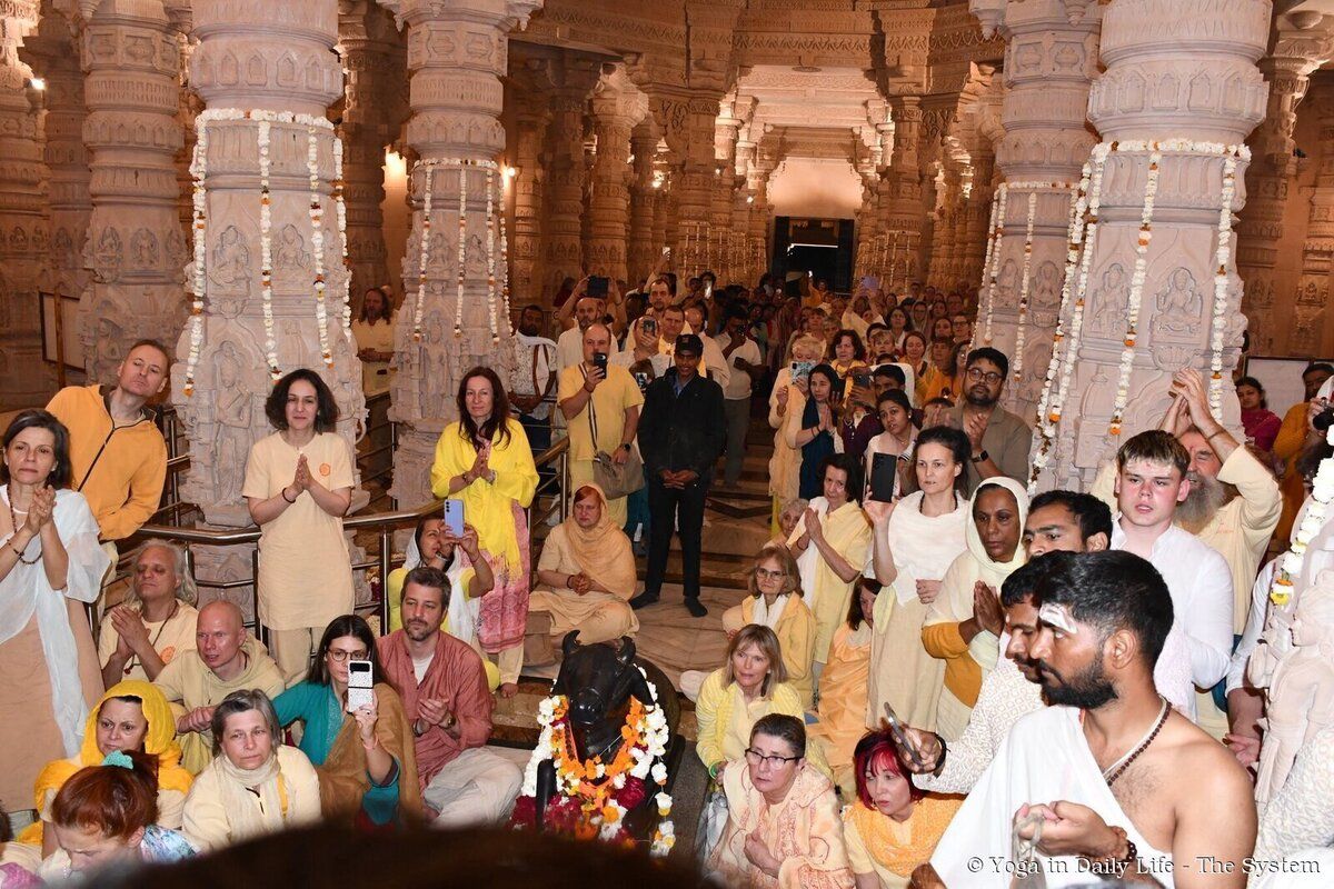 2.1. shiva temple maha shivaratri prayers wm