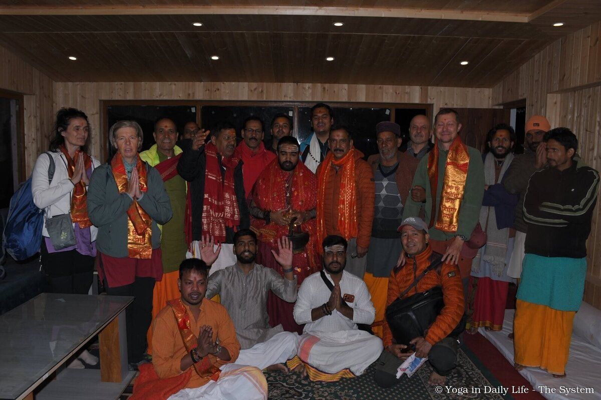 5.4. mm s avatar gangotri 2026 ishavasyam ashram group photo wm